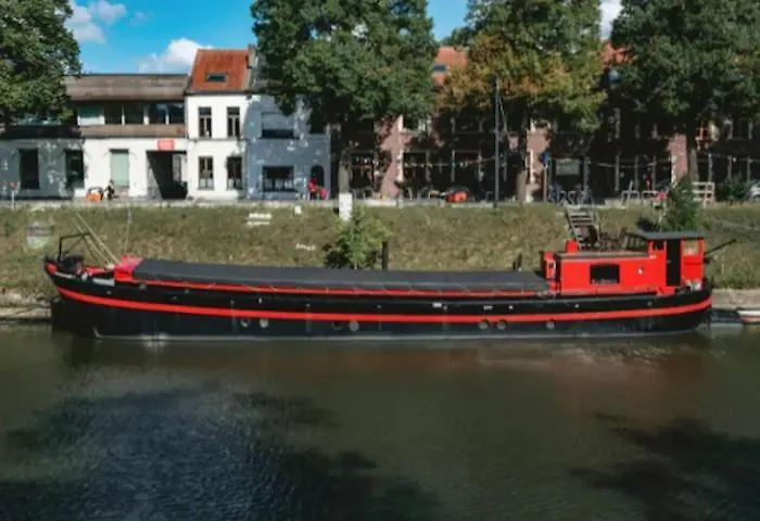 Houseboat Orfeo